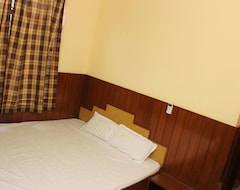 Hotel Whispering Woods Inn (Bolpur, Indien)