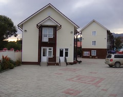 Khách sạn Mini-Pansionat Maksat (Cholpon-Ata, Kyrgyzstan)