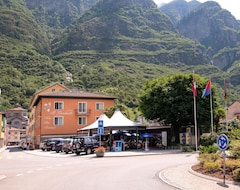 Hotel Al Giardinetto (Biasca, Schweiz)