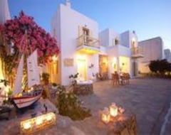 Hotel TWINS-TRISA APARTMENTS (Ornos, Grækenland)