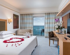 Khách sạn Pestana Carlton Madeira Ocean Resort Hotel (Funchal, Bồ Đào Nha)
