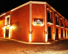 Hotel La Aurora Colonial (Valladolid, Mexico)