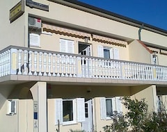 Huoneistohotelli Apartments Brankica (Baška, Kroatia)