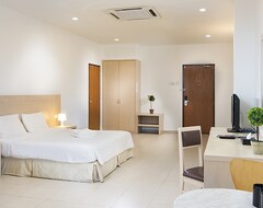 Khách sạn Golden View Serviced Apartments (Tanjung Bungah, Malaysia)