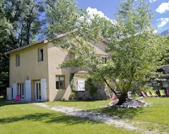 Casa/apartamento entero Large Bright House, 200m², 5 Bedrooms, High Comfort, 20min Away From Ski Runs (Vizille, Francia)