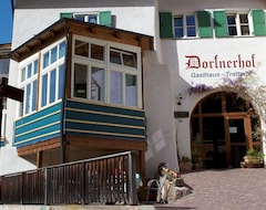 Khách sạn Dorfnerhof (Montan, Ý)