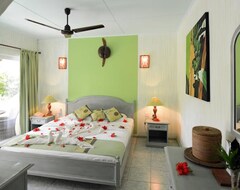 Hotel Le Relax Beach Resort - Praslin (Grand Anse, Seychellen)
