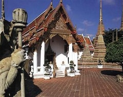 Hotel The Royal Thatien Village (Bangkok, Thailand)