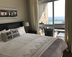 Entire House / Apartment Atlantic Haven (Bloubergstrand, South Africa)