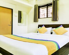 Hotel Treebo Trip Bestow Inn (Pune, India)