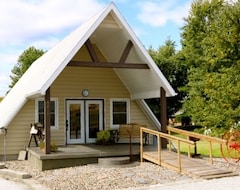 Entire House / Apartment Cozy A-frame House In Heart Of The Midwest!!! (Quincy, USA)