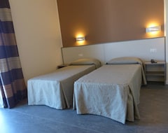 Khách sạn 4 Strade (Ortona, Ý)