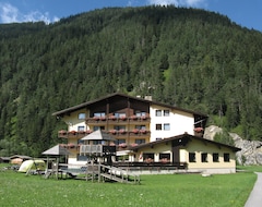 Hotel Schönauer Hof (Bach-Stockach im Lechtal, Austria)