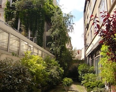 Tüm Ev/Apart Daire Small studio in private green alley in the heart of Paris (Paris, Fransa)