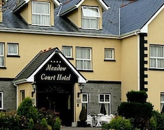 Khách sạn Meadow Court (Loughrea, Ai-len)