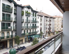 Apart Otel Cofradia (Hondarribia, İspanya)