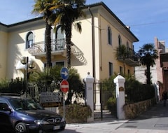 Khách sạn Hotel Villa Cansignorio (Lazise sul Garda, Ý)