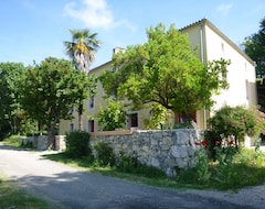 Toàn bộ căn nhà/căn hộ Cedar B & B Nestled In A Small Valley, Recently Renovated (Clermont-Dessous, Pháp)