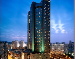 Khách sạn Shangri-La Far Eastern, Taipei (Đài Bắc, Taiwan)