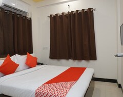 Hotel OYO 22963 White Castle Heritage (Pune, India)