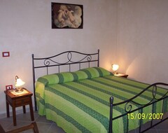 Bed & Breakfast La Vigna (Serramezzana, Ý)