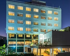 Hotel The Pearl (Hassan, Indija)