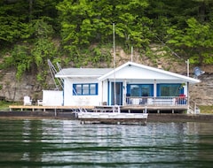 Toàn bộ căn nhà/căn hộ Charming Cottage On Seneca Lake, Private, Peaceful (Burdett, Hoa Kỳ)