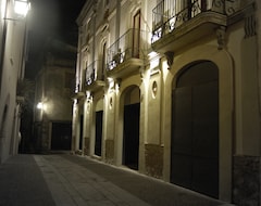 Casa Marcial Hotel (Besalú, Spain)