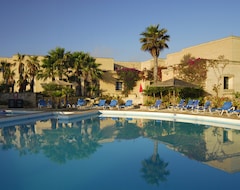 Khách sạn Hotel Tal Fanal Village (Victoria, Malta)