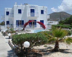 Khách sạn Anesis (Livadia - Paros, Hy Lạp)