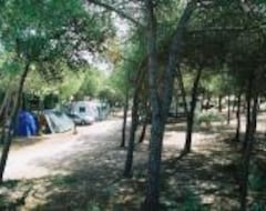 Khu cắm trại Li Nibari (Sorso, Ý)