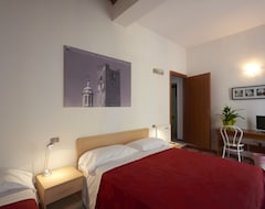 Bed & Breakfast Residenza Accademia (Mantua, Ý)