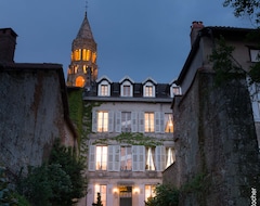 Khách sạn Le Jardin Des Lys (Saint-Léonard-de-Noblat, Pháp)