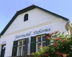 Hotel Farmotel Stefania (Szakadát, Hungary)