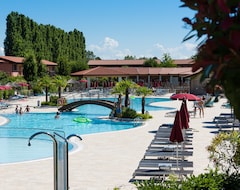 Lejlighedshotel Green Village Resort (Lignano Sabbiadoro, Italien)