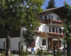 Hotel Camina Suite and Spa (Cortina d'Ampezzo, Italy)