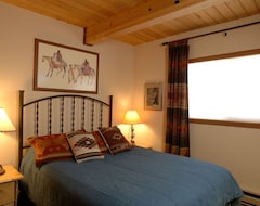 Hotel Wood Creek Condominiums (Crested Butte, USA)