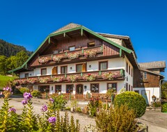 Hotel Eislbauerhof (St. Gilgen, Austria)