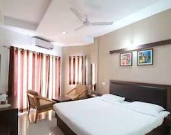 Hotel Toran Ambika (Saputara, India)