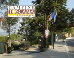 Khách sạn Toscana Holiday Village (Montopoli in Val d'Arno, Ý)