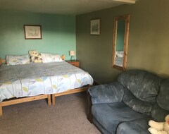 Hotel Manor Farm Bed And Breakfast (Buxton, United Kingdom)