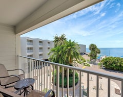Otel Seaside Luxury Oasis With Balcony (Tampa, ABD)
