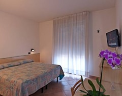 Khách sạn Hotel Prestige (Lido di Camaiore, Ý)
