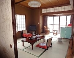 Pensión Yamashita Ryokan (Kozushima, Japón)