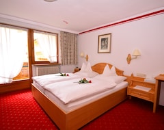 Hotel Schafberg (Lech am Arlberg, Austria)