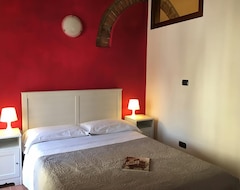 Khách sạn Veronetta House (Verona, Ý)