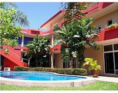 Hotel Casa Misifus Villas & Spa (Barra de Navidad, Meksiko)