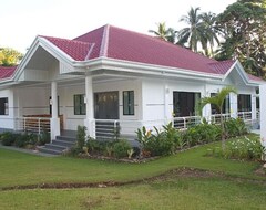 Bohol White House Bed & Breakfast (Lila, Philippines)
