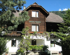 Khách sạn Brunner (Radenthein, Áo)