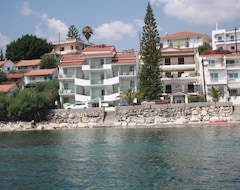 Căn hộ có phục vụ Iris Apartments (Chrani, Hy Lạp)